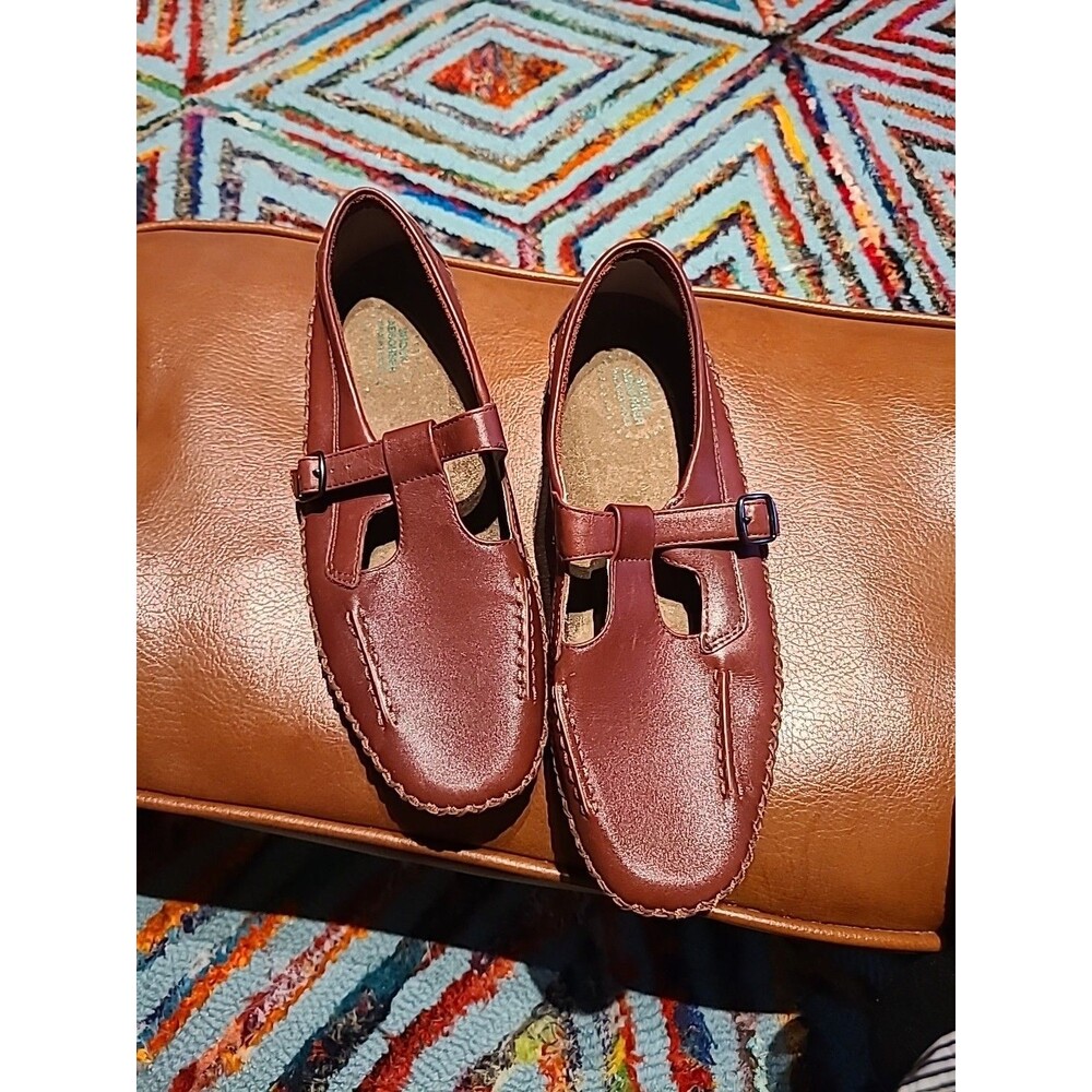 Womens Propet Sz 9.5 B Shoes Burgundy Leather Flats T-Strap buckle W3205